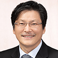 이동은 사진